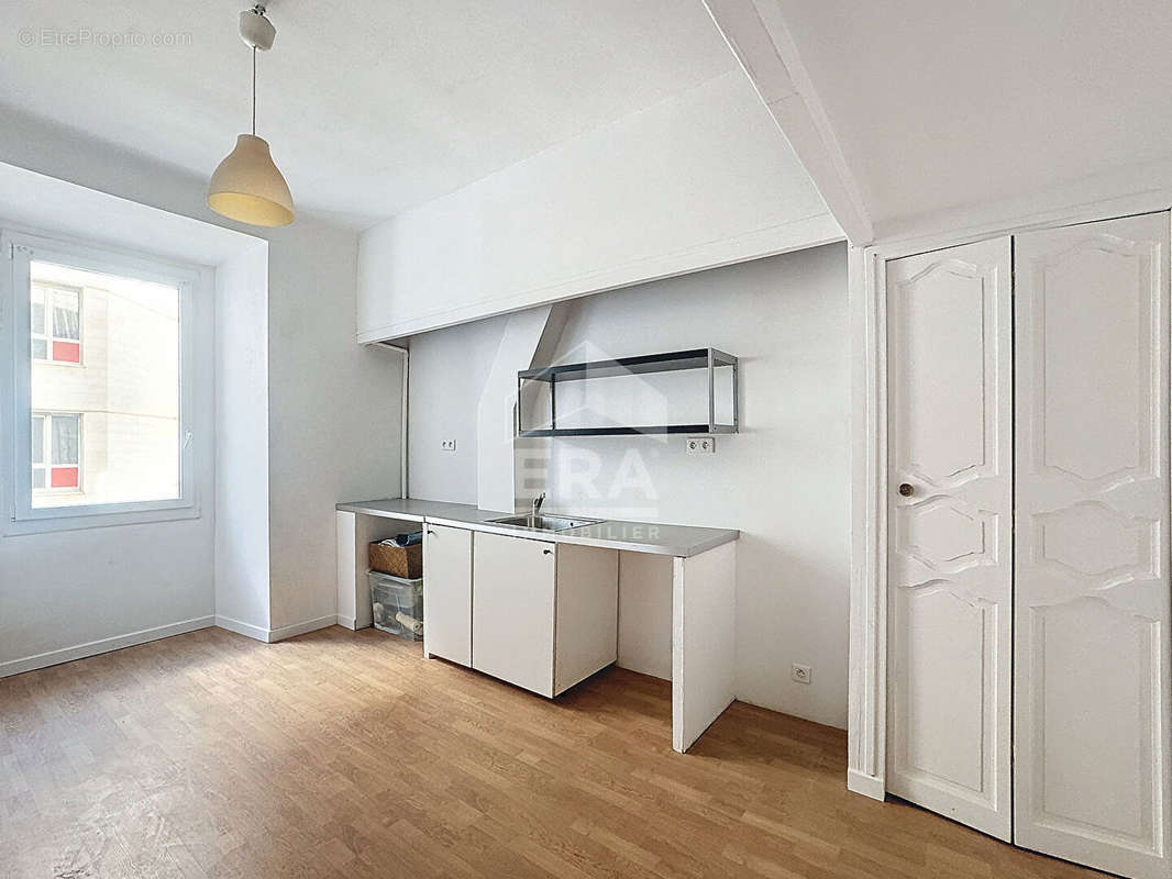 Appartement à MARSEILLE-2E