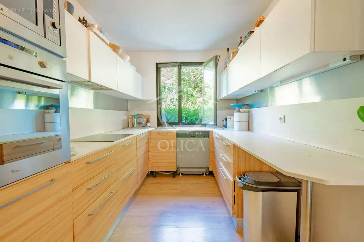 Appartement à VILLENEUVE-LOUBET