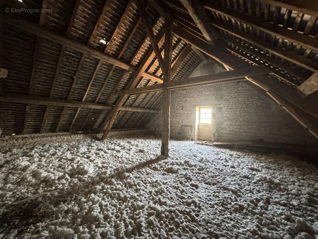 Maison à CHEF-BOUTONNE