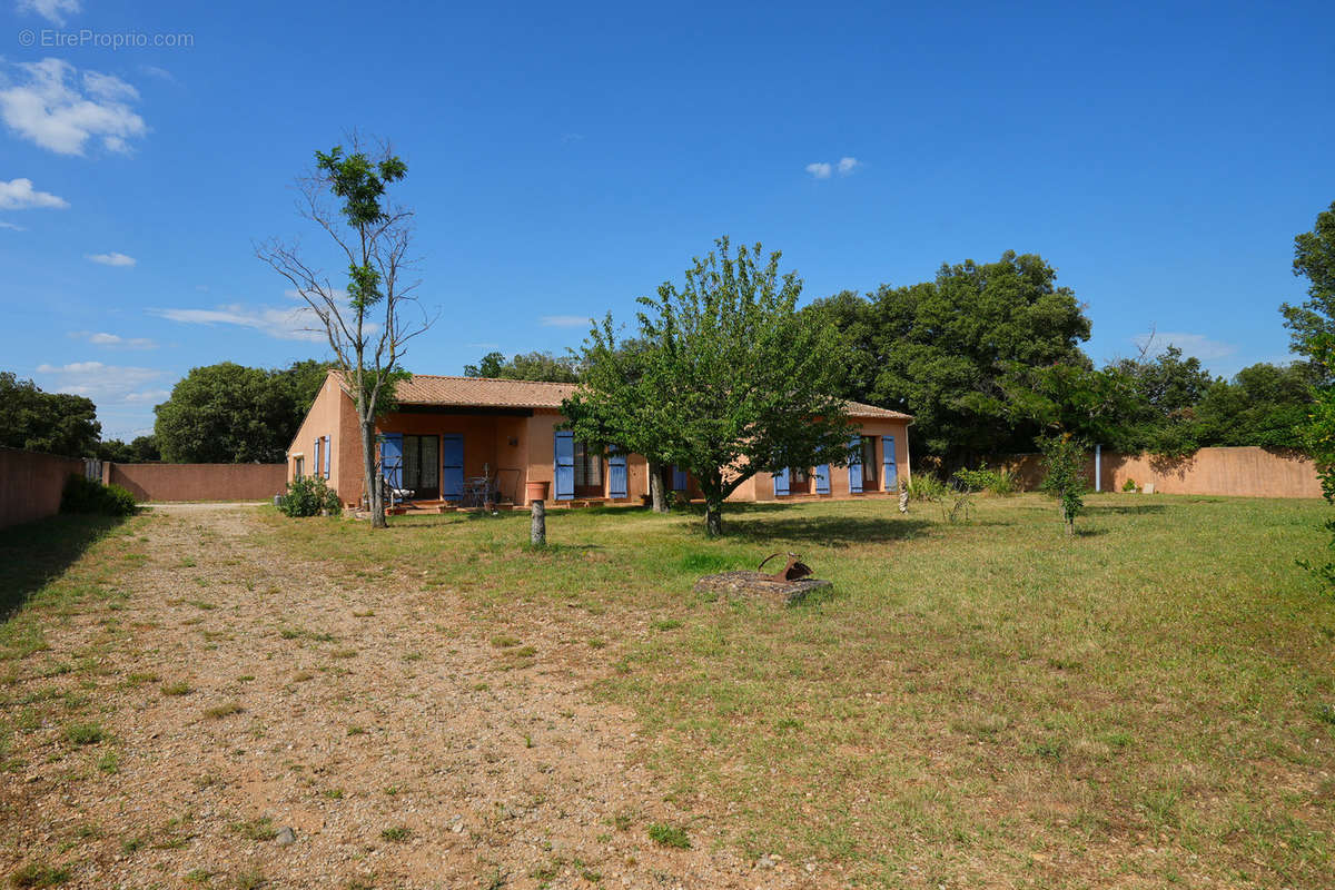 Maison à SUZE-LA-ROUSSE