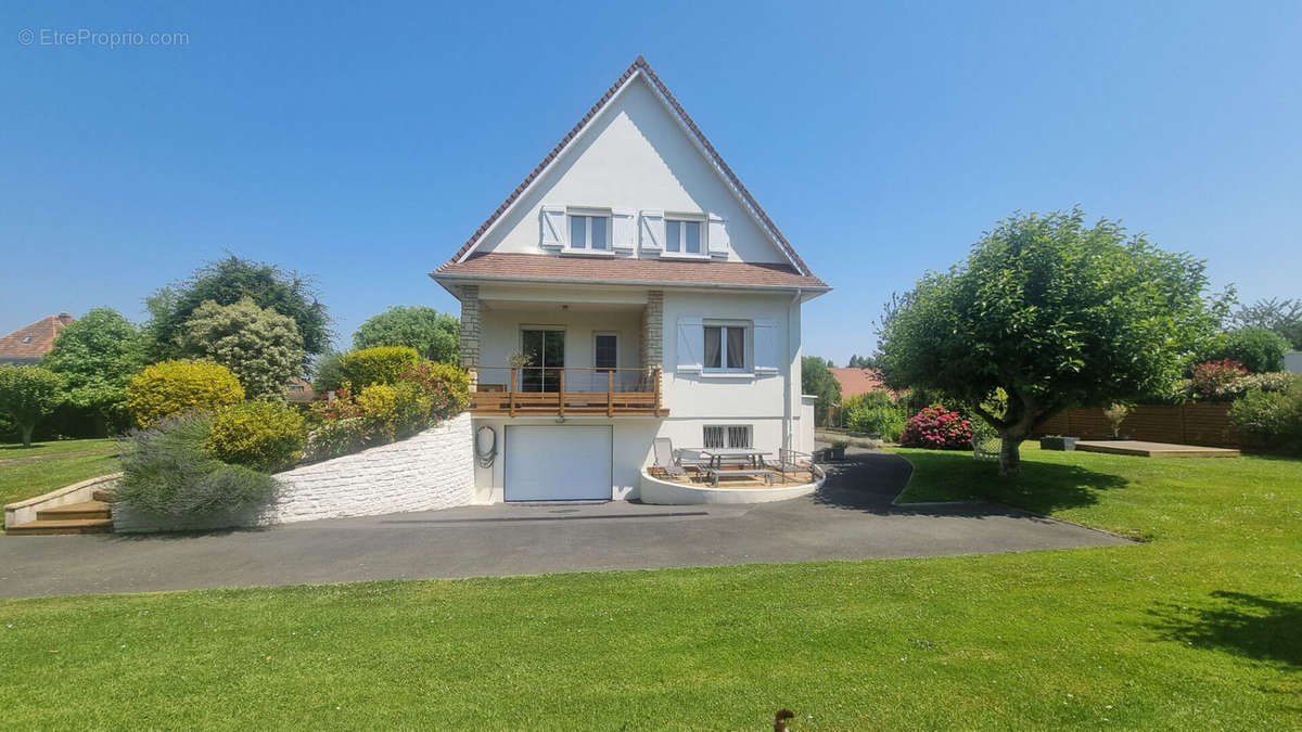 Maison à MERVILLE-FRANCEVILLE-PLAGE