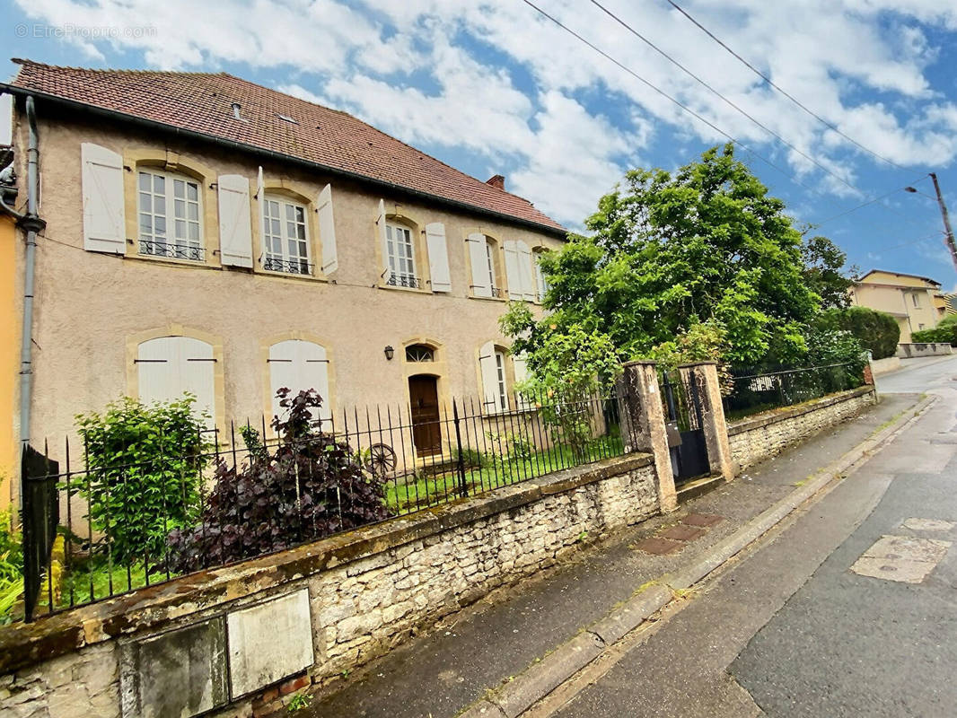 Maison à VALMONT