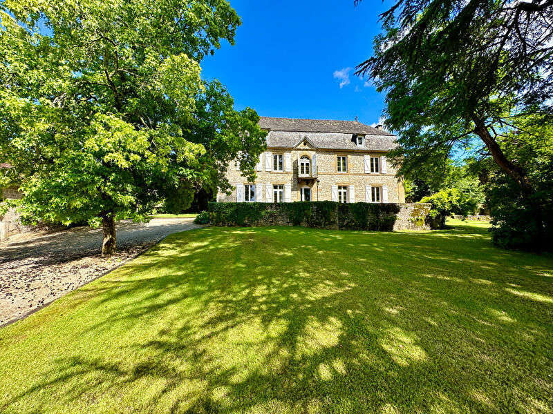 Maison à LA CHAPELLE-AUX-SAINTS