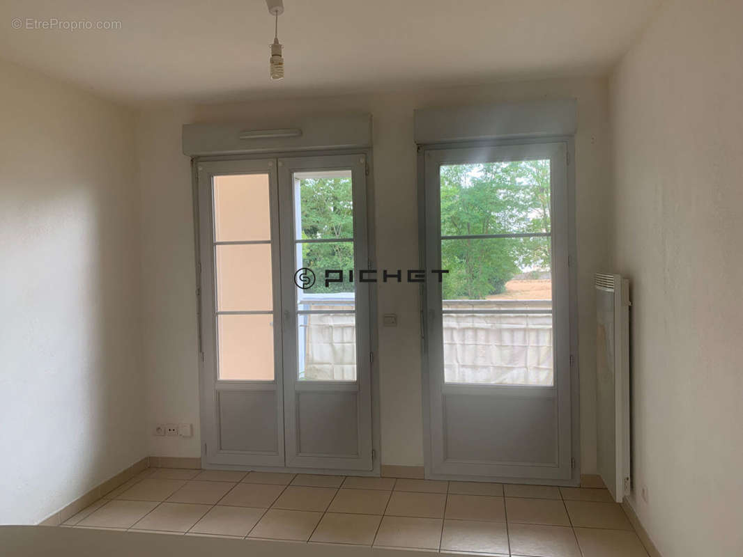 Appartement à OLORON-SAINTE-MARIE