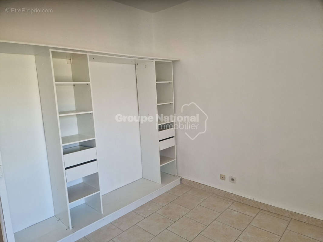 Appartement à MARSEILLE-11E