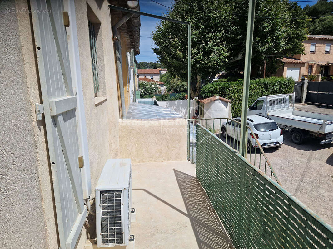 Appartement à MARSEILLE-11E