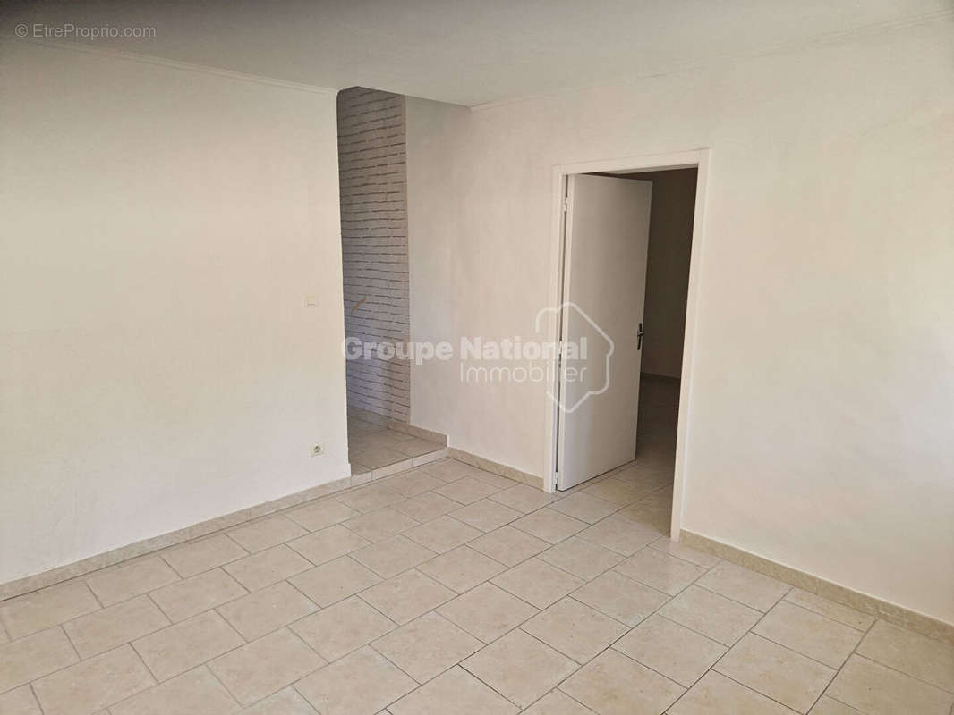 Appartement à MARSEILLE-11E