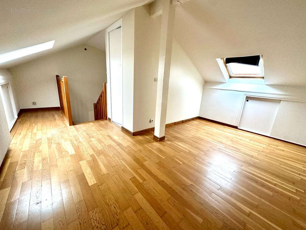 Appartement à AULNAY-SOUS-BOIS