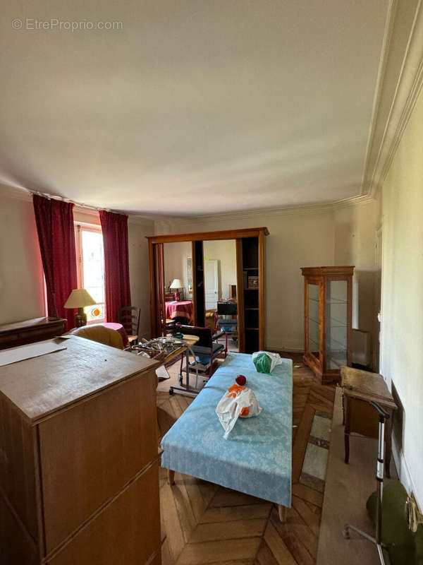 Appartement à SURESNES