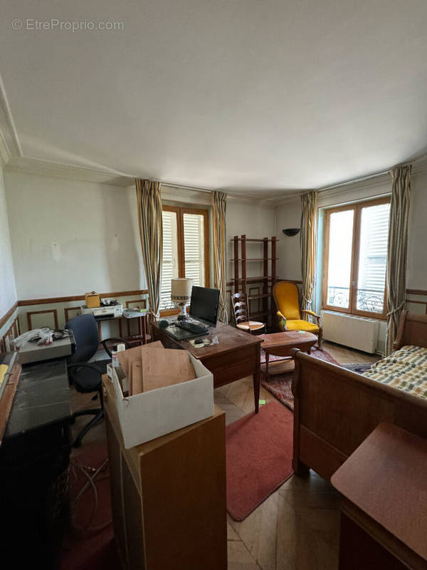 Appartement à SURESNES