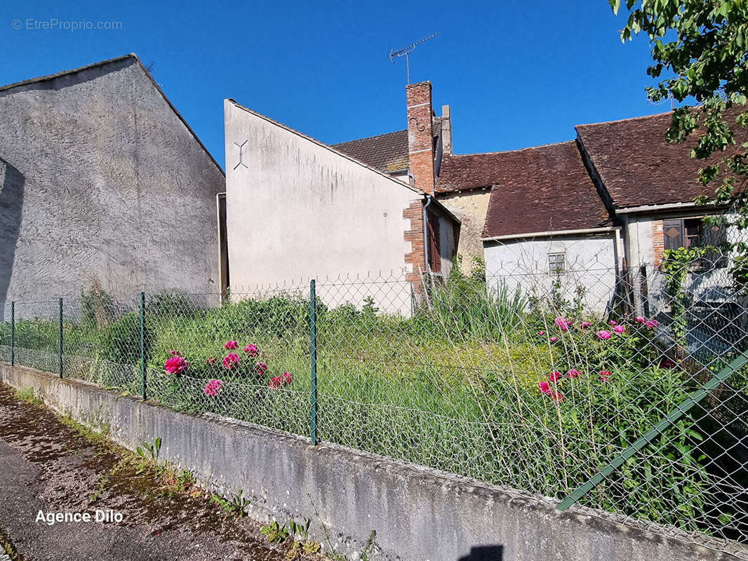 Maison à CHEU