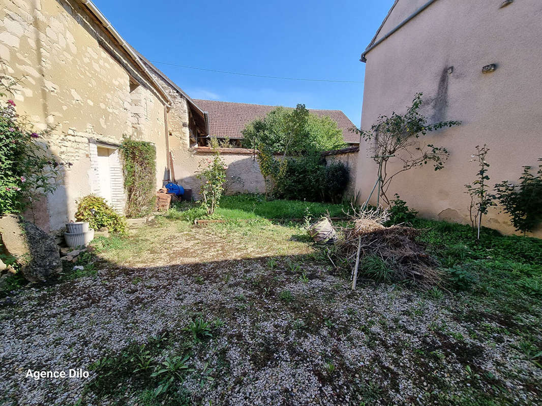 Maison à CHEU