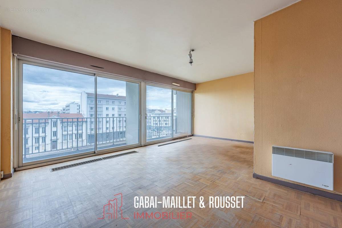 Appartement à LYON-8E