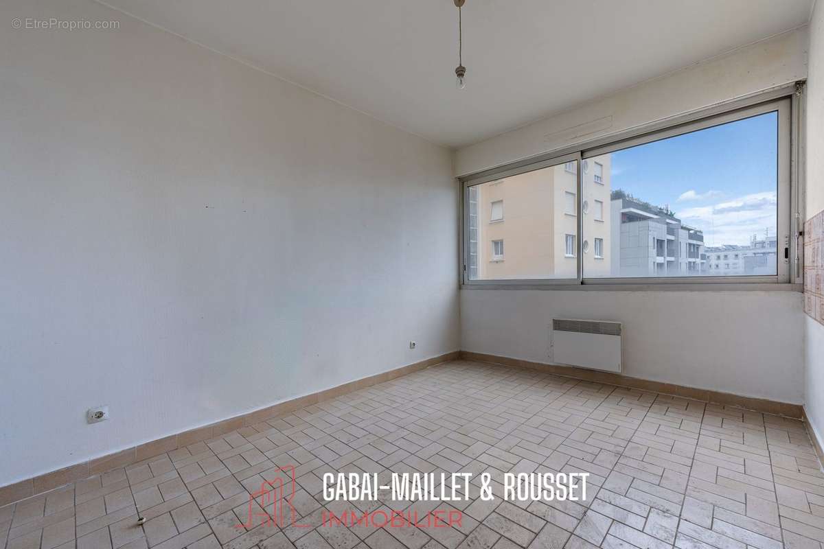 Appartement à LYON-8E