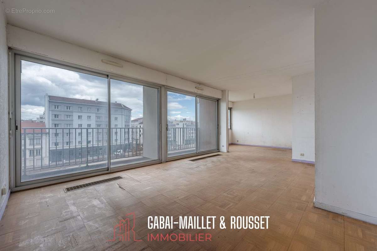 Appartement à LYON-8E