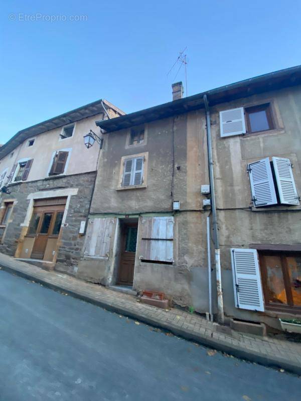 Maison à VAUX-EN-BEAUJOLAIS