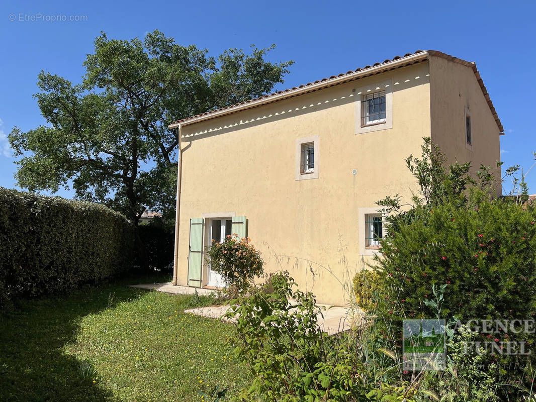 Maison à SAINT-VALLIER-DE-THIEY