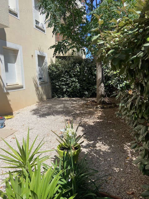 Appartement à LEZIGNAN-CORBIERES