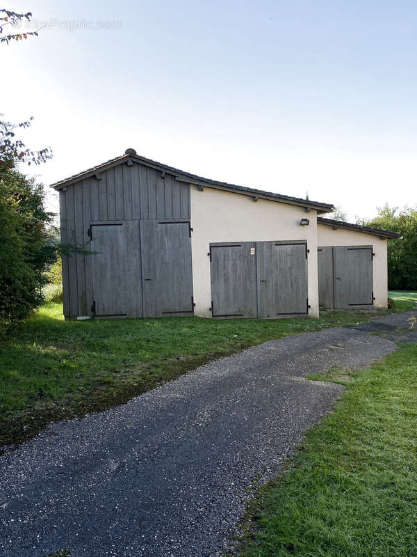 Maison à MOULEYDIER