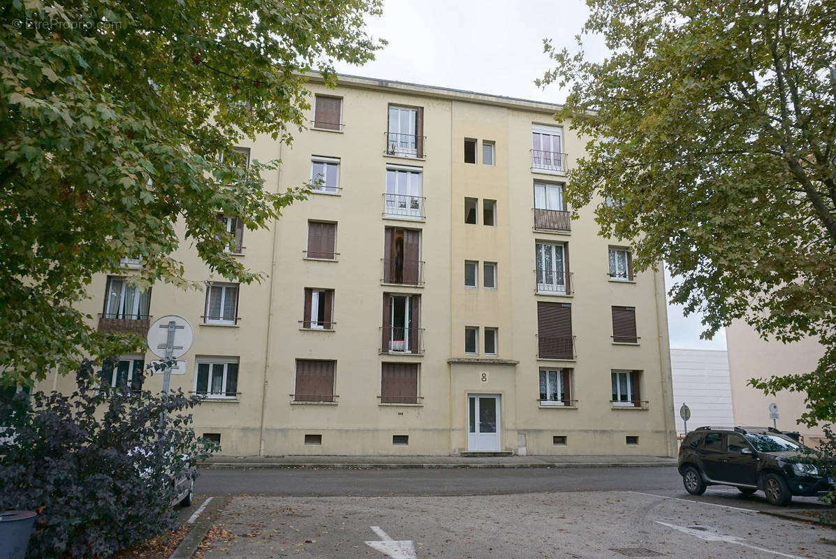 Appartement à DIGOIN