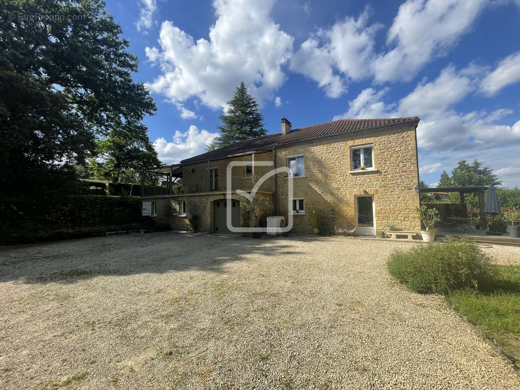 Maison à SARLAT-LA-CANEDA