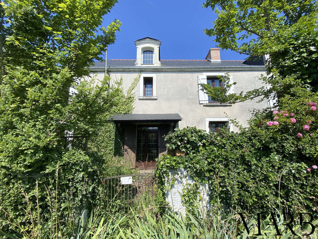 Maison à MOZE-SUR-LOUET