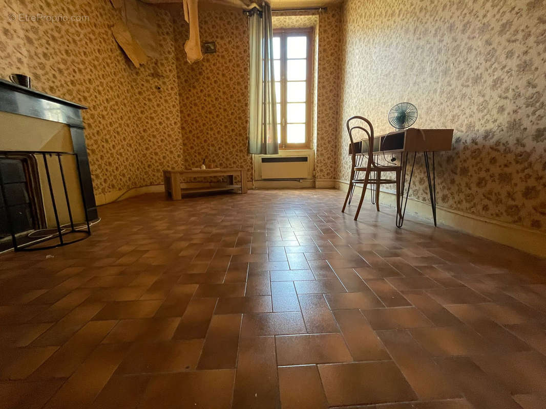 Appartement à LEZIGNAN-CORBIERES