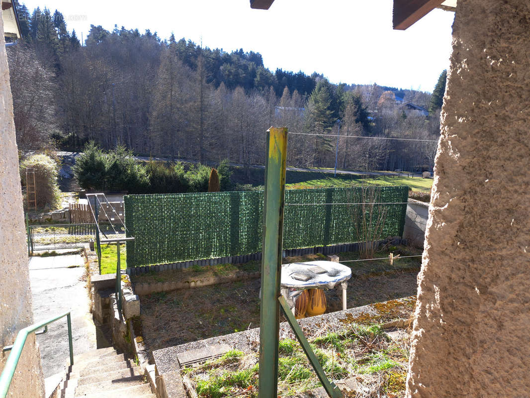 Maison à LE CHAMBON-SUR-LIGNON