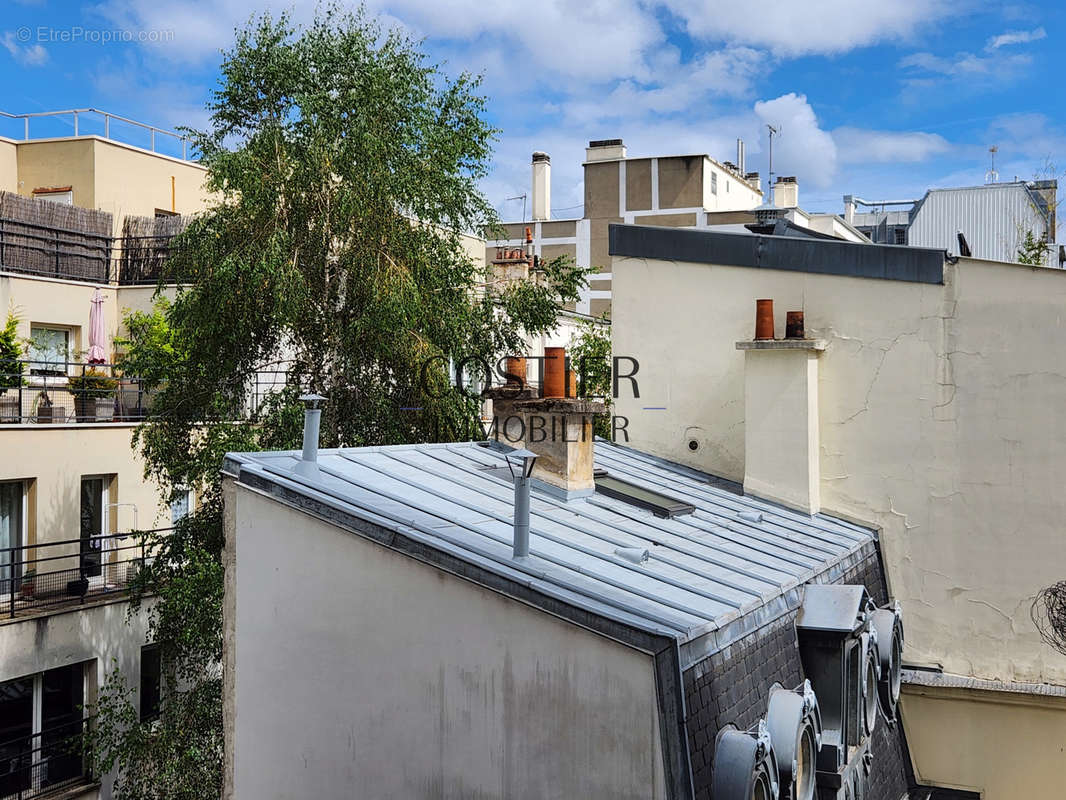 Appartement à PARIS-17E