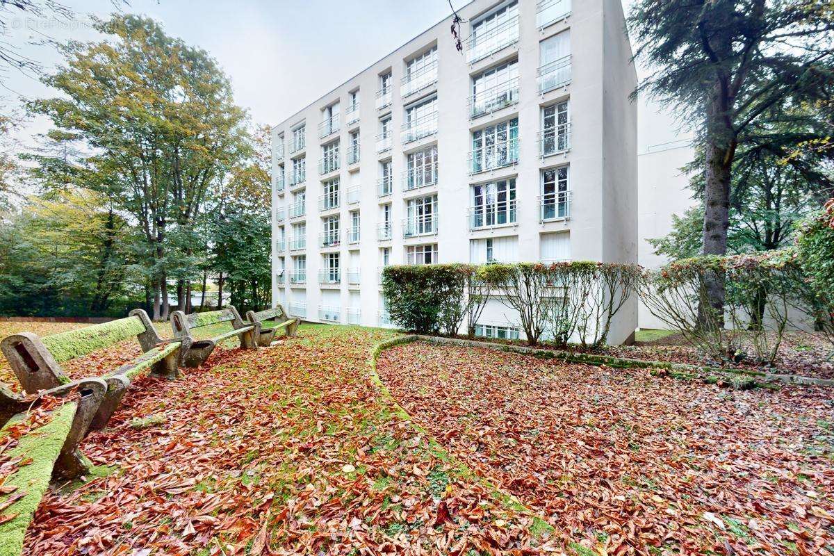 Appartement à RUEIL-MALMAISON