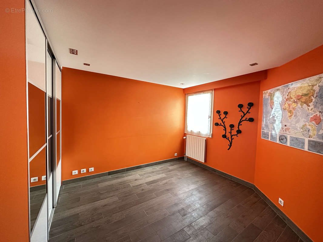 Appartement à MONTIGNY-LE-BRETONNEUX