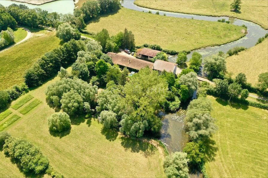 Maison à MONTREVEL-EN-BRESSE