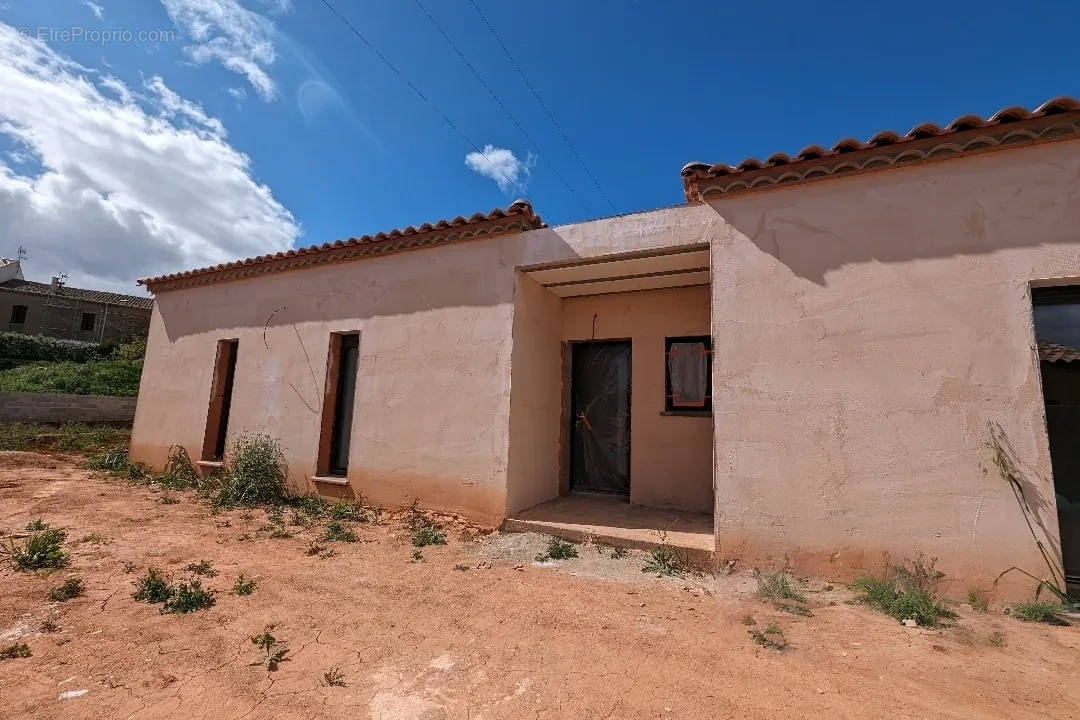 Maison à CEBAZAN