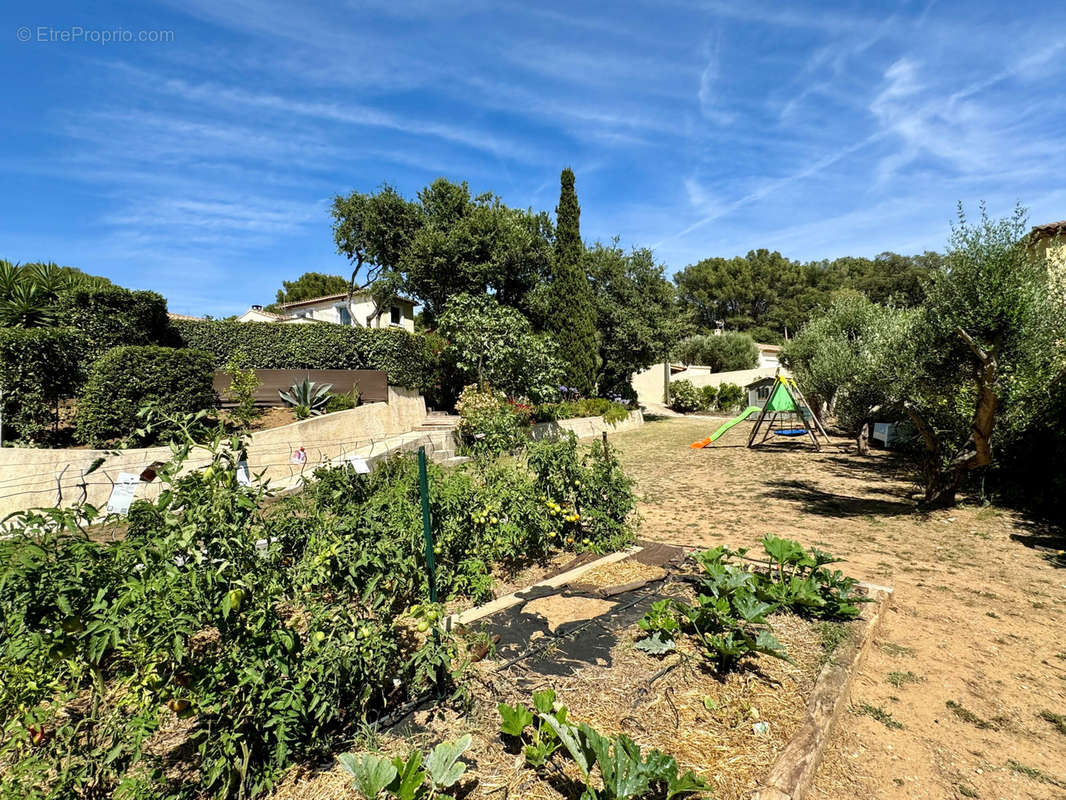 Maison à SIX-FOURS-LES-PLAGES