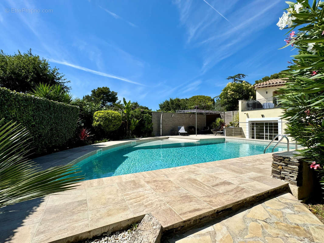 Maison à SIX-FOURS-LES-PLAGES