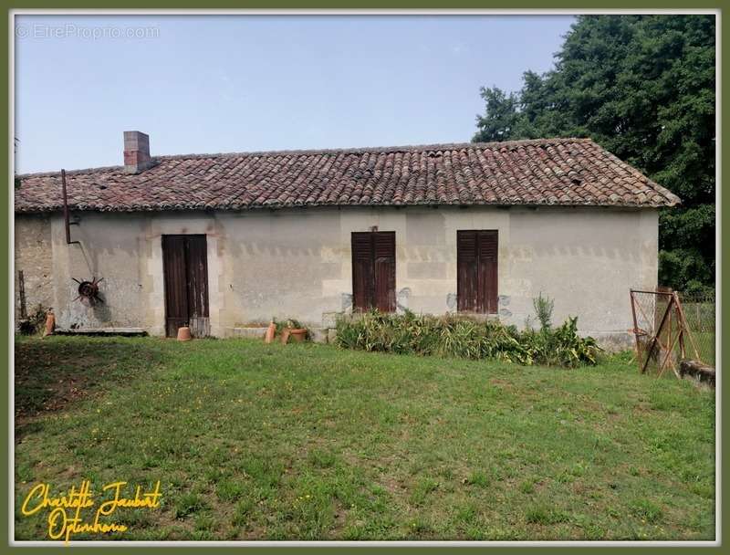 Maison à SAINT-AULAYE