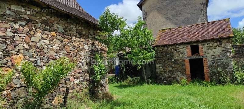 Maison à SAINT-MESMIN