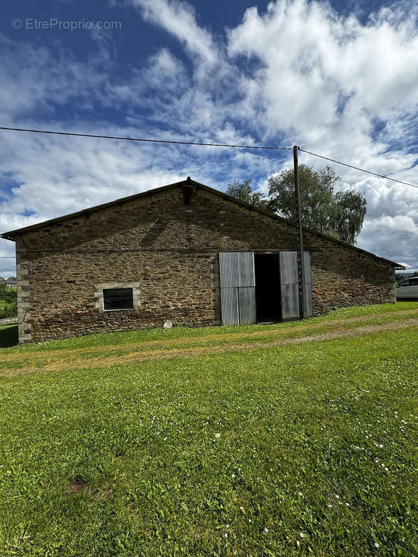 Maison à LUC-LA-PRIMAUBE