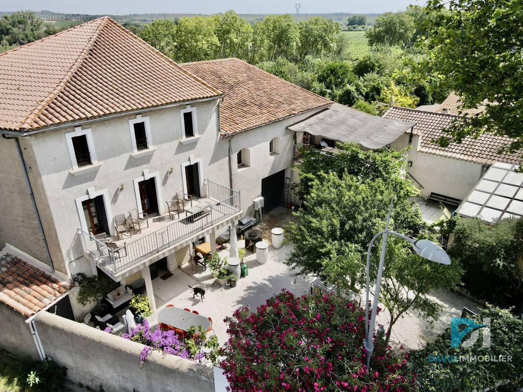 Maison à MONTBLANC