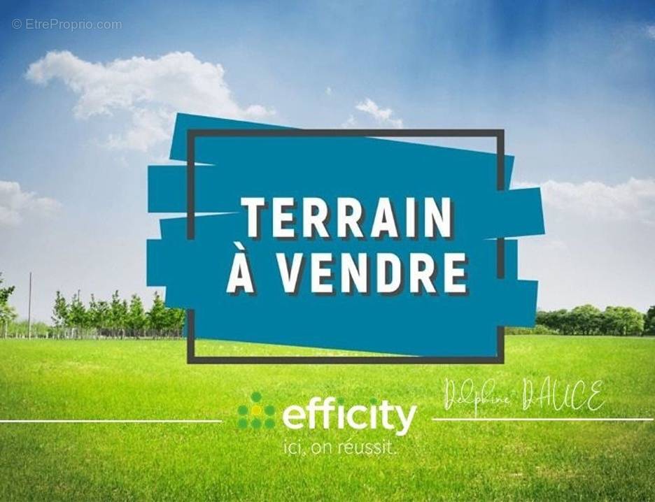 Terrain à REZE