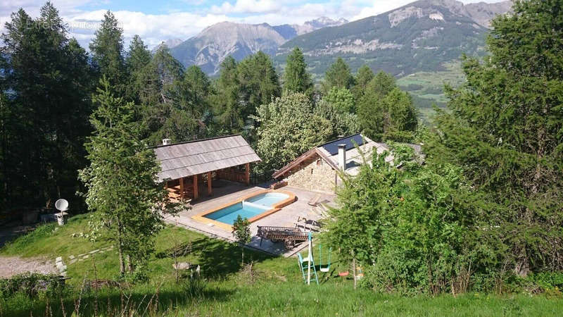 Maison à EMBRUN