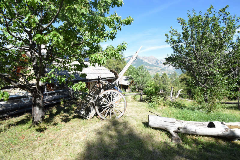 Maison à EMBRUN