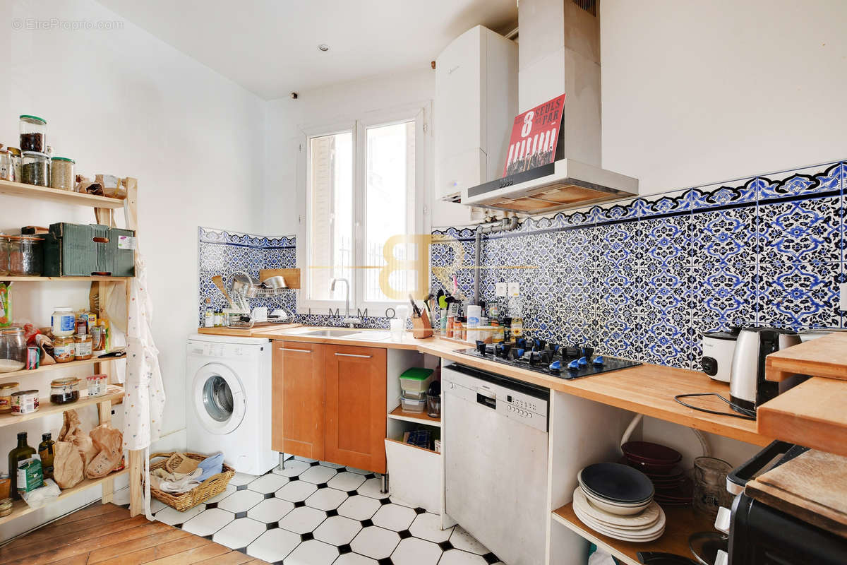 Appartement à PARIS-18E