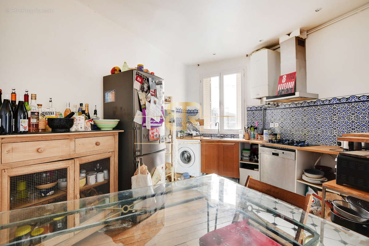 Appartement à PARIS-18E