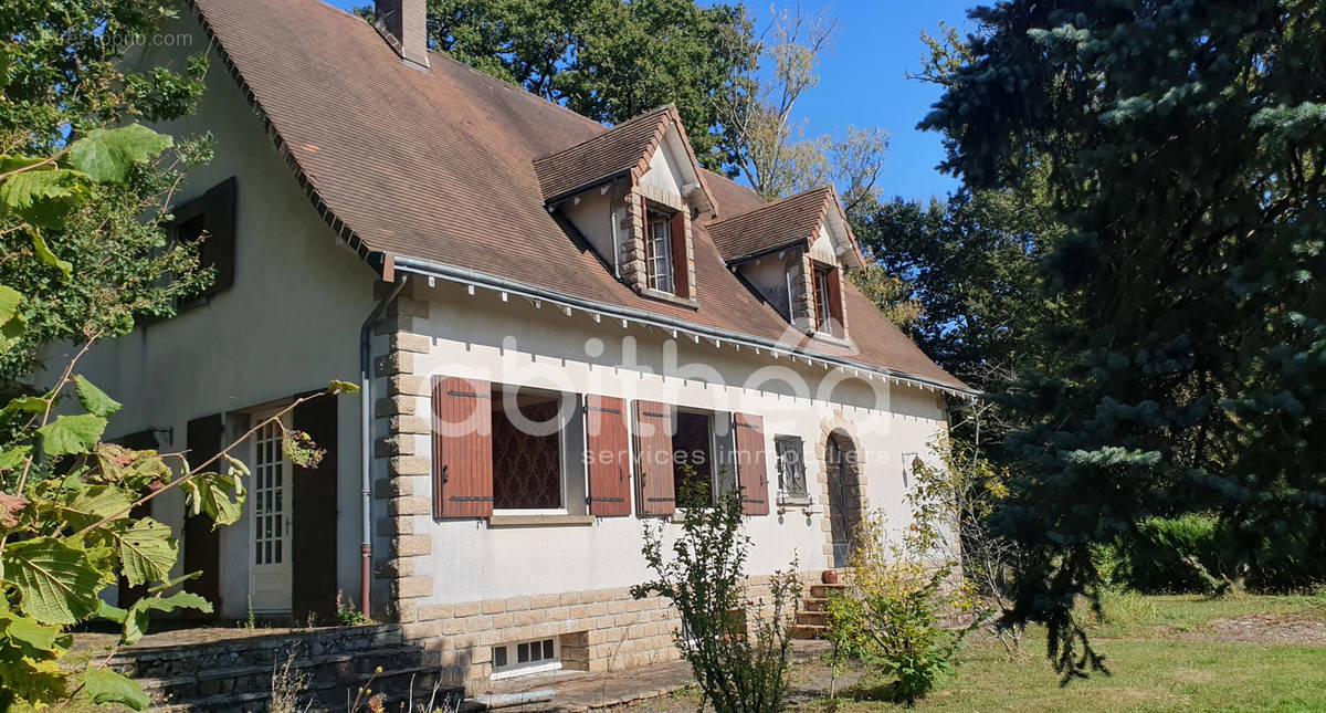 Maison à ORADOUR-SUR-VAYRES