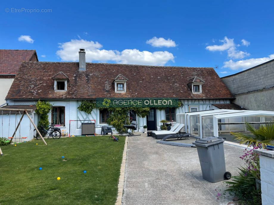 Maison à BEAUVAIS