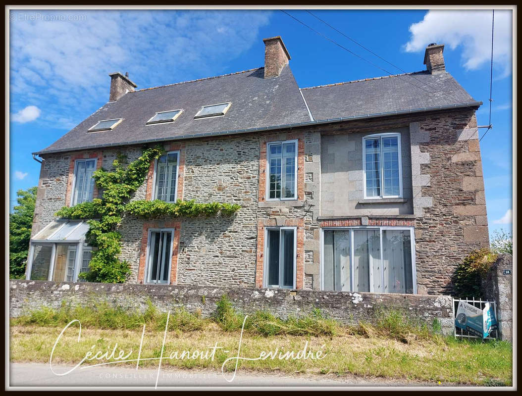 Maison à PLEINE-FOUGERES