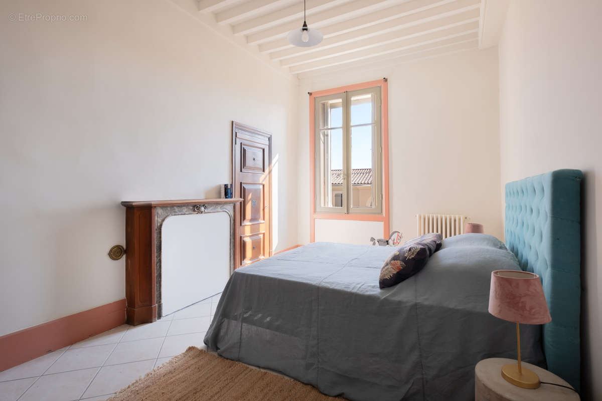 Appartement à UZES