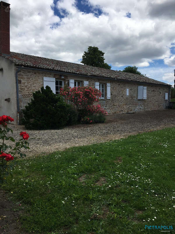 Maison à MERCUREY