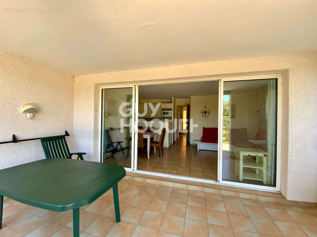 Appartement à GRIMAUD